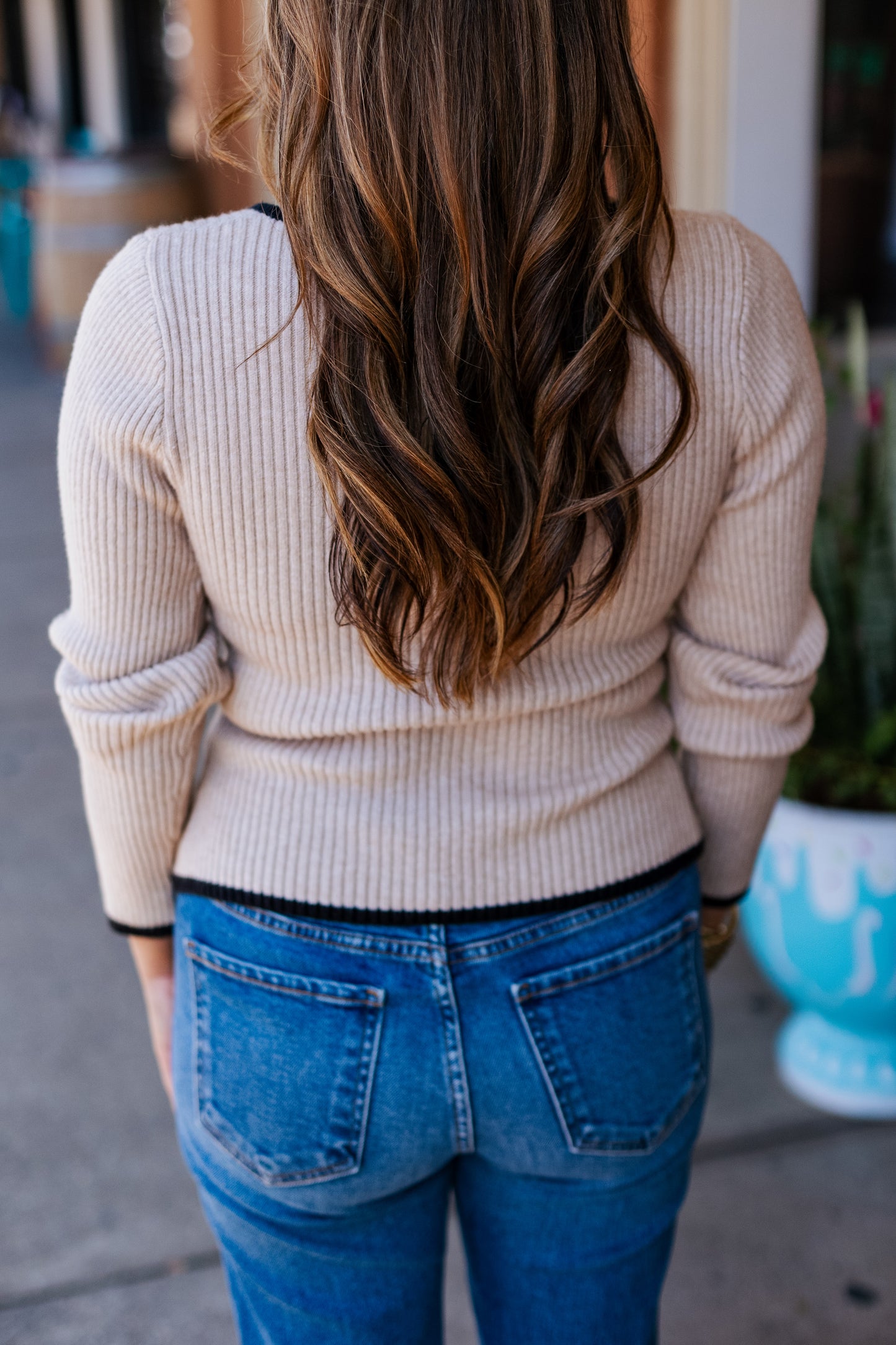 FINE LINE TAUPE SWEETHEART TOP