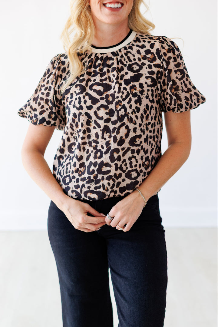 TAUPE LEOPARD PRINT TRIM TOP
