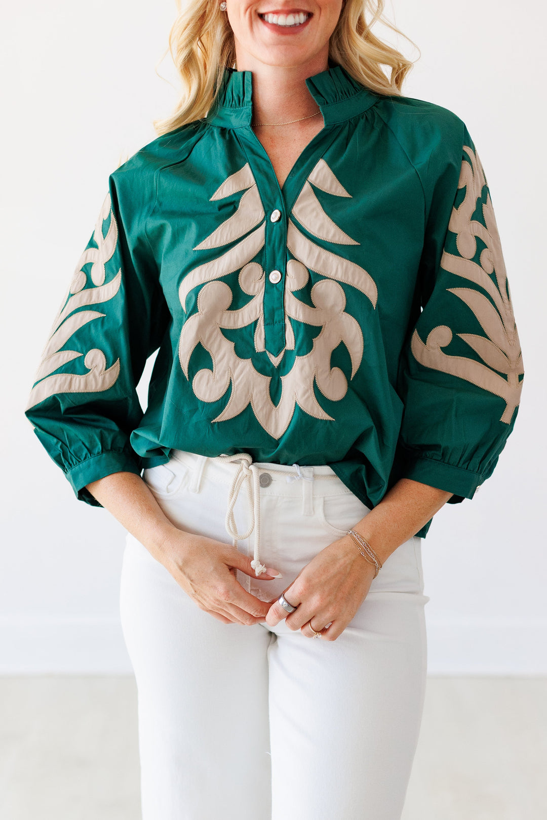 APPLIQUE 3/4 SLEEVE BLOUSE - HUNTER GREEN