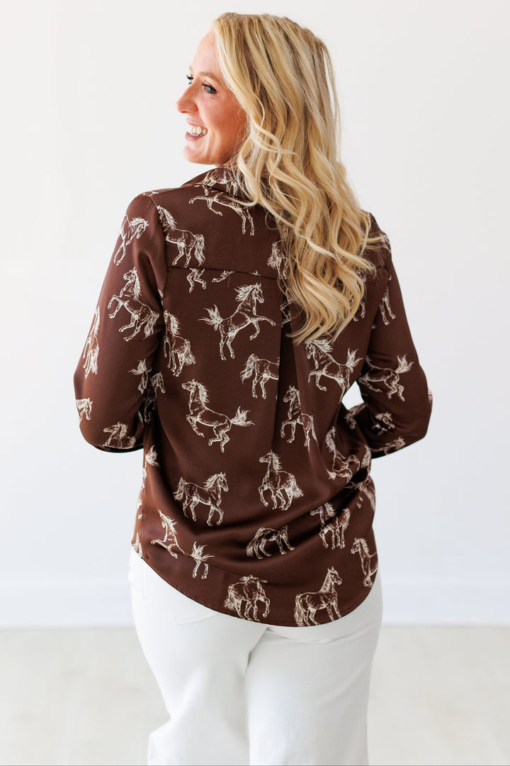 BROWN HORSE PRINT BLOUSE