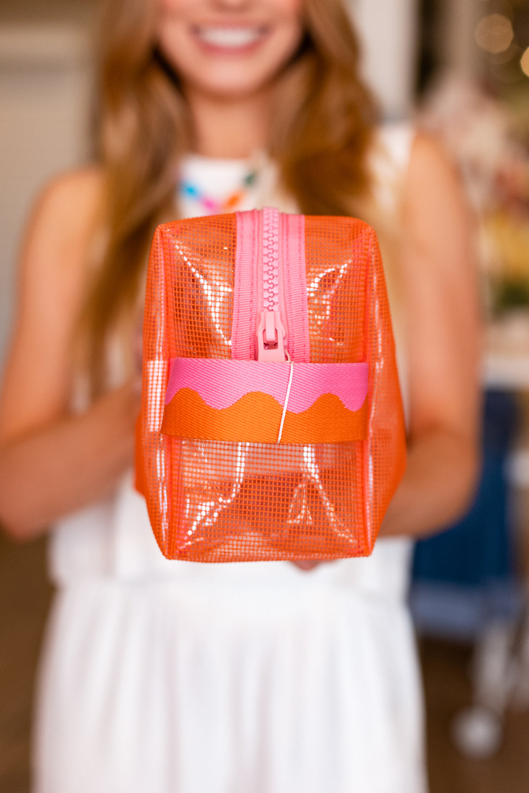 SHIRALEAH: CAMDEN MESH ZIP POUCH- ORANGE