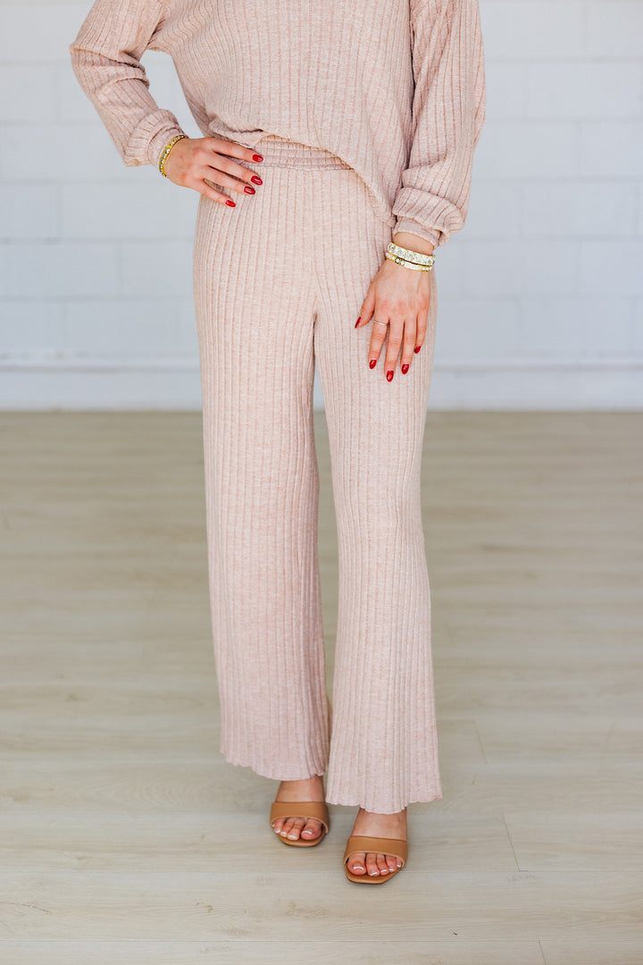 Z SUPPLY: DAWN SMOCKED SILKY RIB PANT- ICED COFFEE