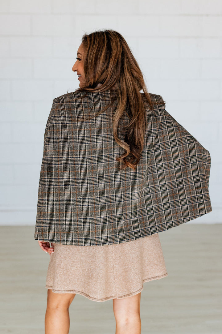 CHOCOLATE PLAID CAPELET
