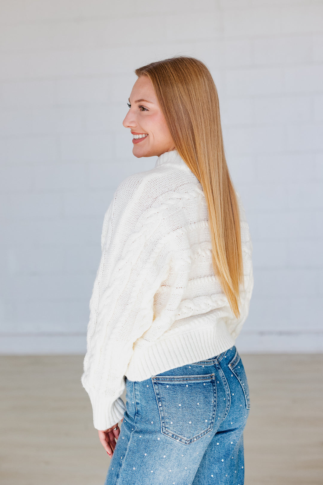 Z SUPPLY: ARCTIC CABLE SWEATER- WARM WHITE
