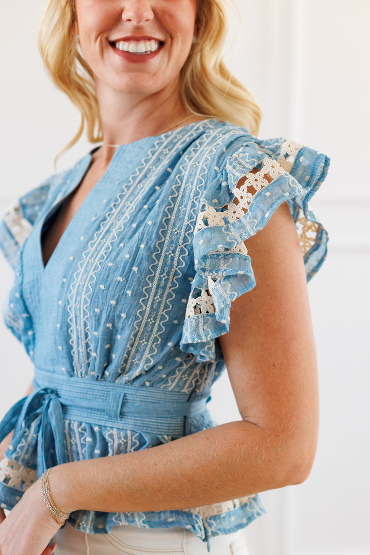 CHAMBRAY LACE TRIM DETAIL TOP
