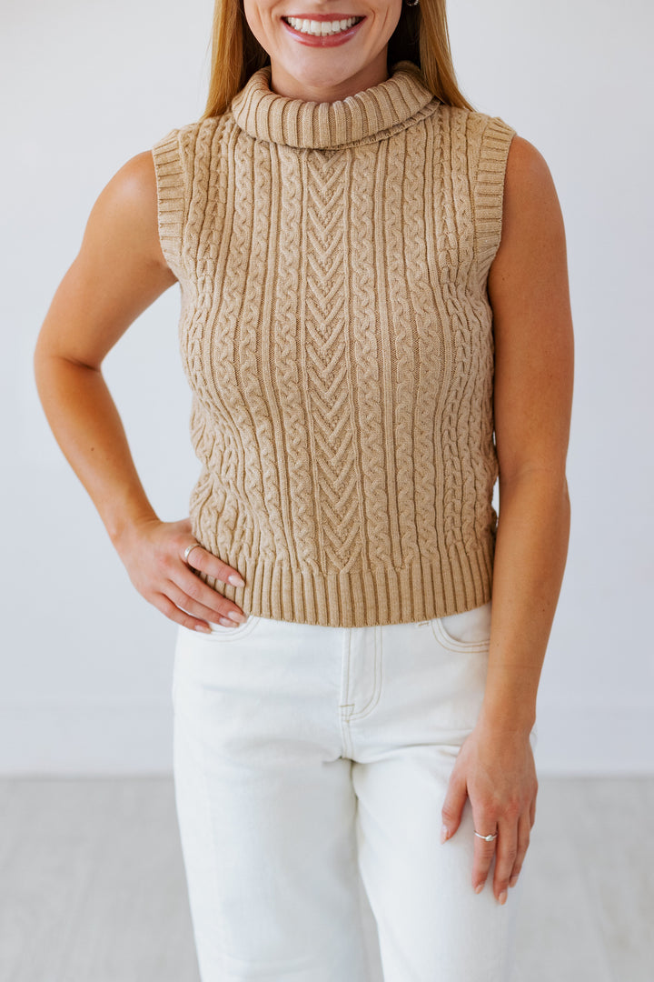 BEIGE SLEEVELESS CABLE KNIT SWEATER