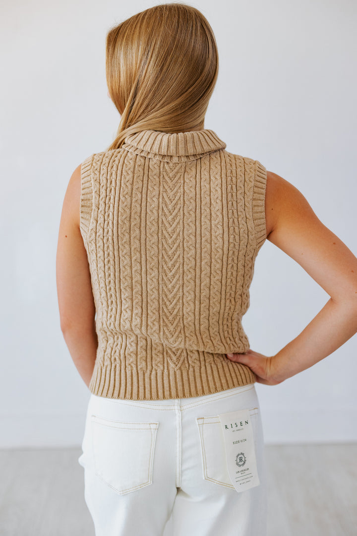 BEIGE SLEEVELESS CABLE KNIT SWEATER