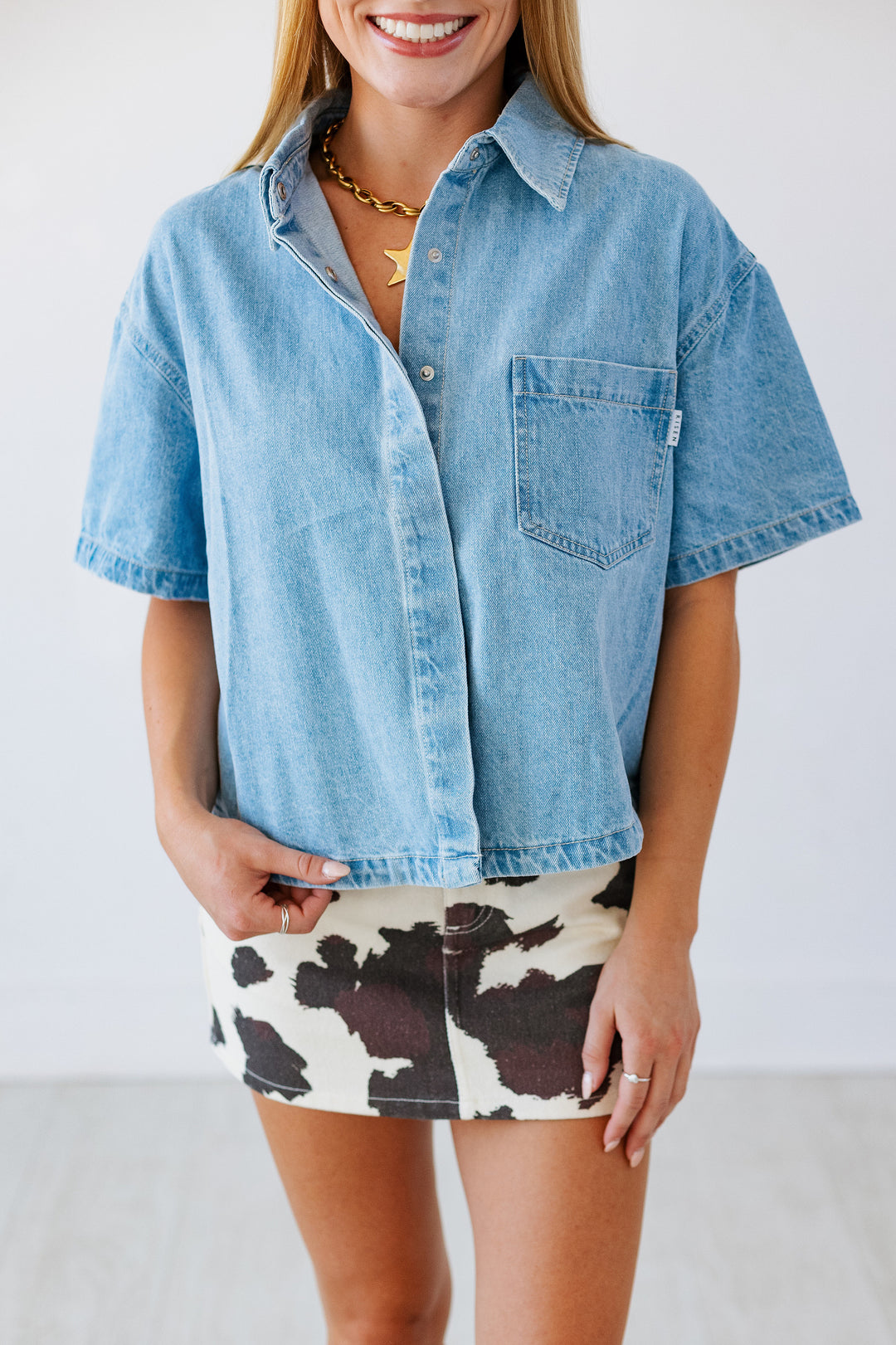LIGHT DENIM HALF SLEEVE SHIRT