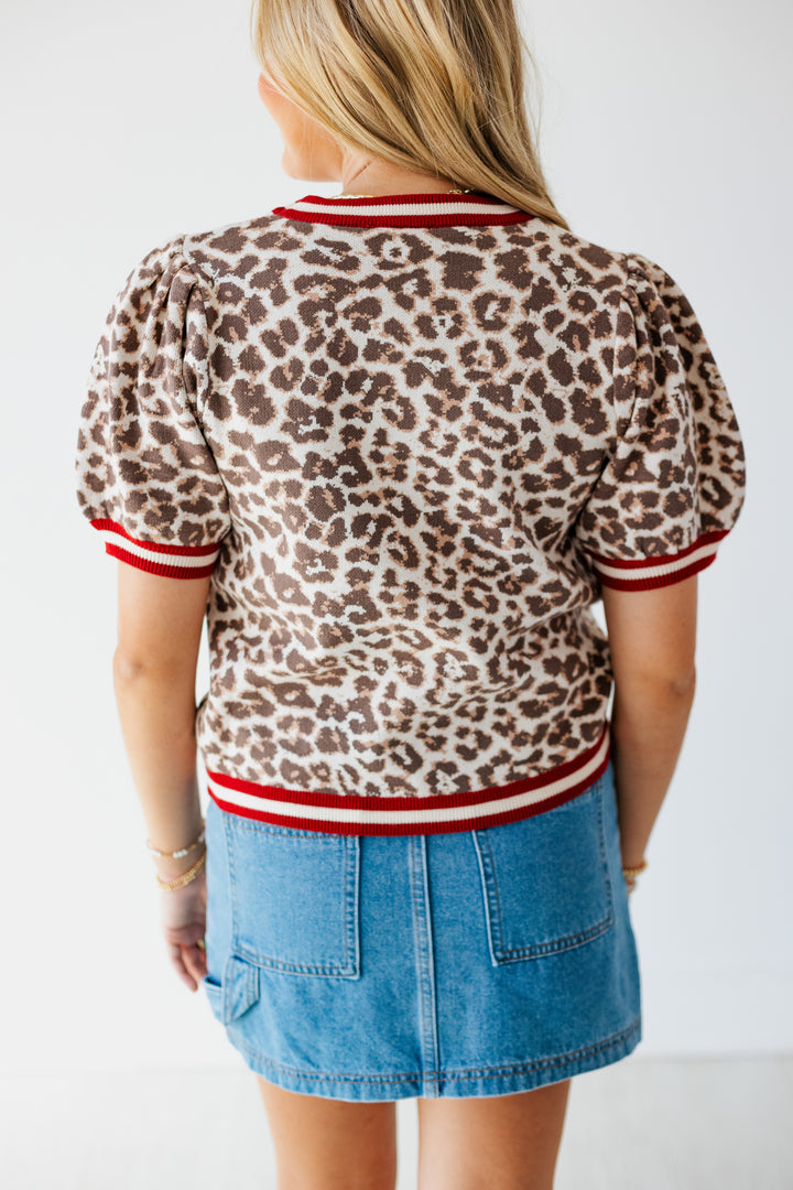 CIERRA LEOPARD SHORT SLEEVE SWEATER