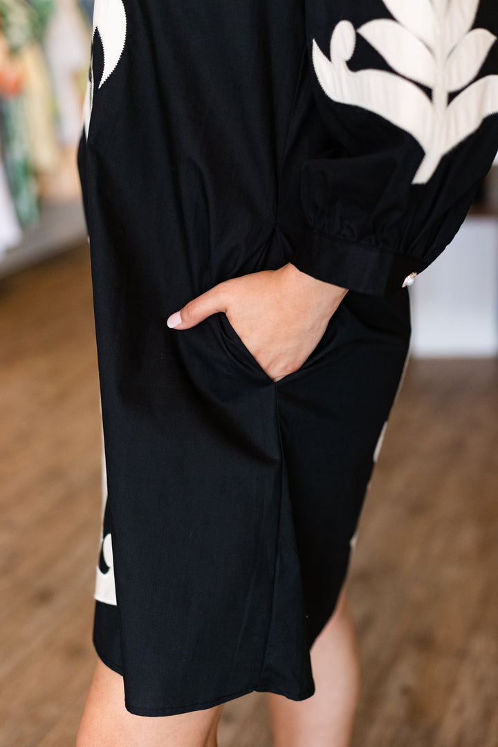 BLACK & CREAM APPLIQUE DRESS