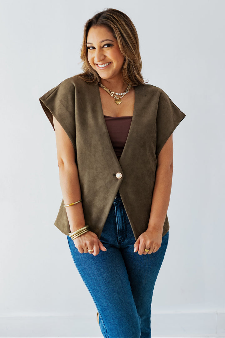 OLIVE SUEDE VEST WITH PEARL BUTTON