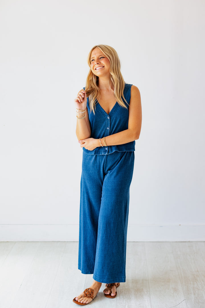 Z SUPPLY: SOLACE V-NECK JERSEY TOP- INDIGO