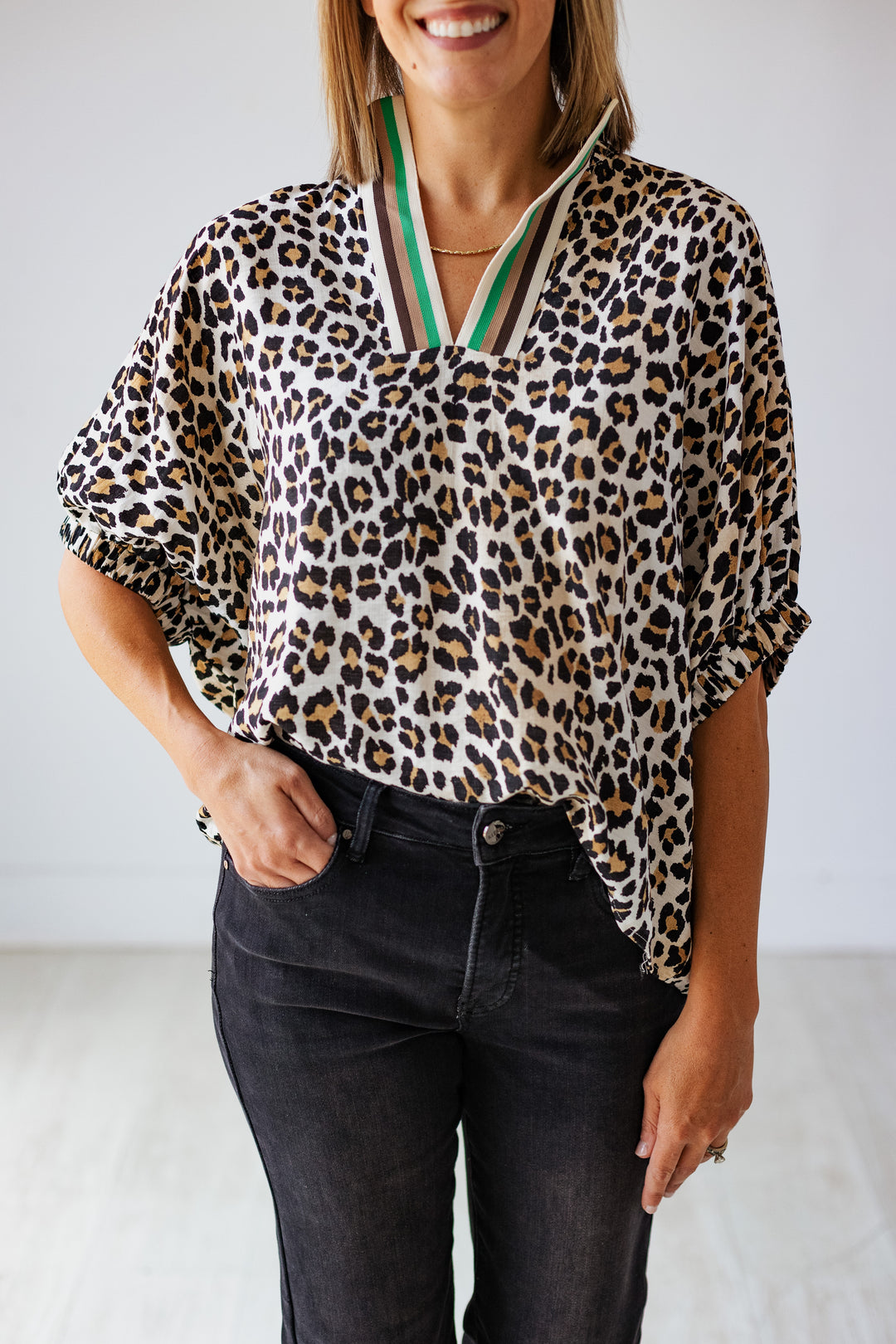 STEPH LEOPARD HIGHNECK BLOUSE