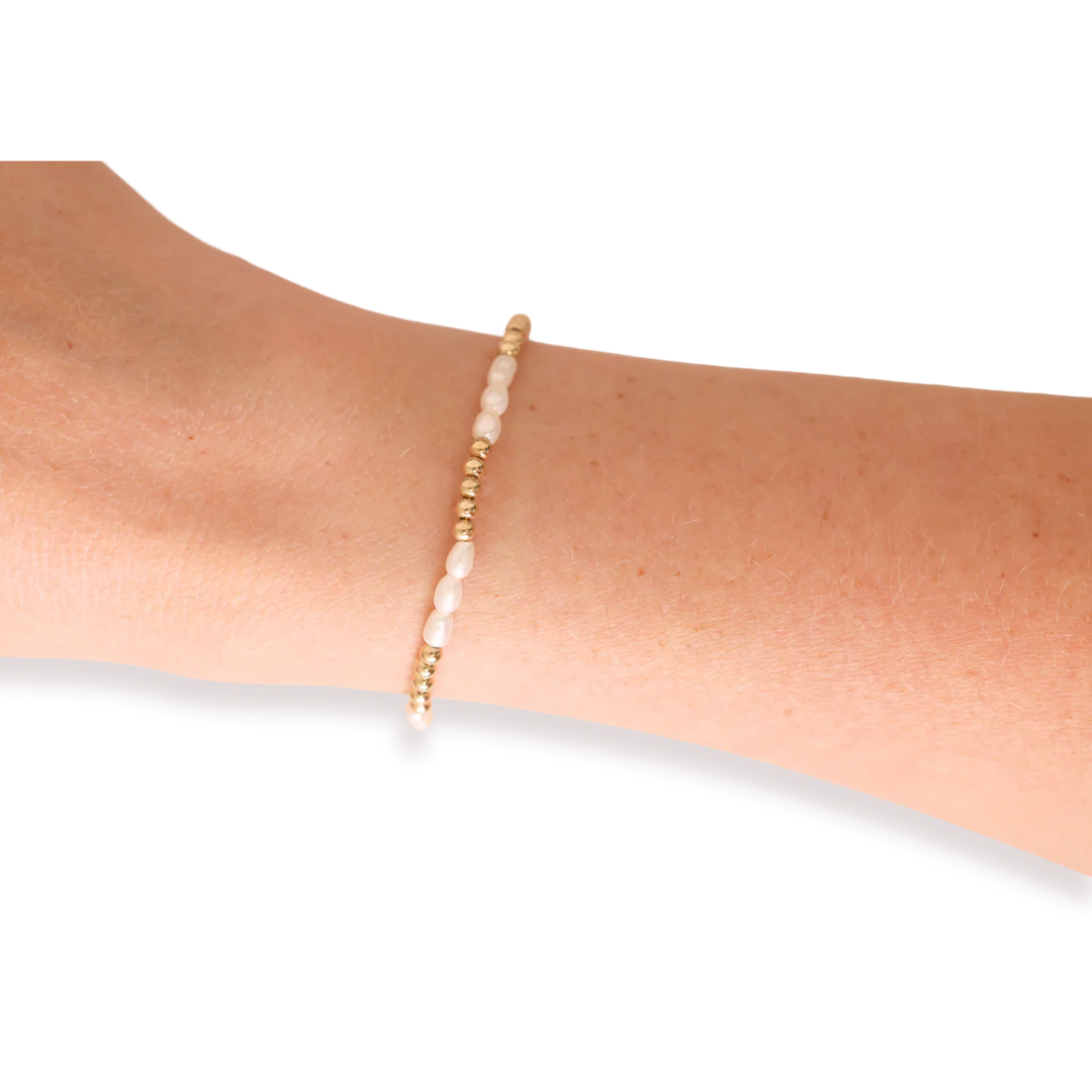 BEADED BLONDES: ALLI PEARL BRACELET