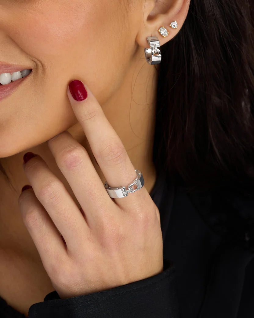 MELINDA MARIA: ASHLEY SMOOTH LOCK RING- SILVER