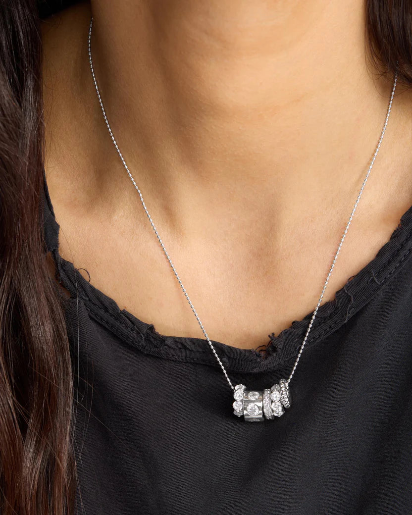 MELINDA MARIA: ASHLEY VENICE NECKLACE- SILVER