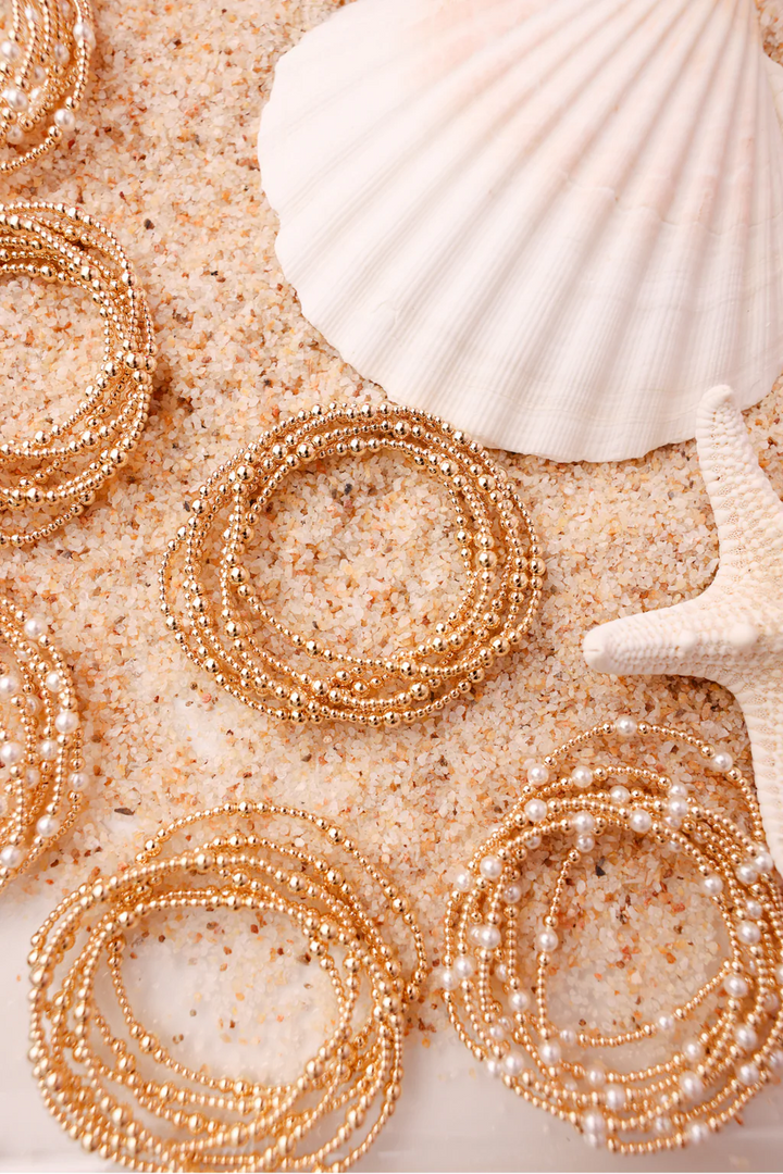 BEADED BLONDES: DAINTY SUTTON PEARL BRACELET