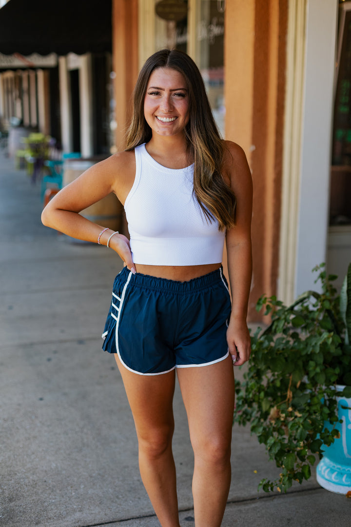 SIDE PLEAT ATHLETIC SHORT / NAVY