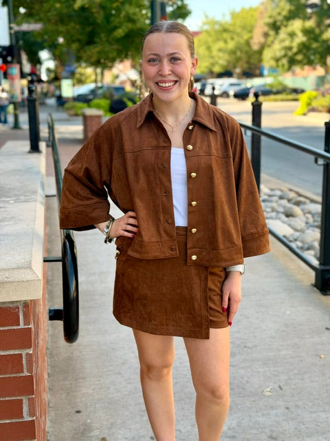 SUEDE SKORT WITH GOLD BUTTONS