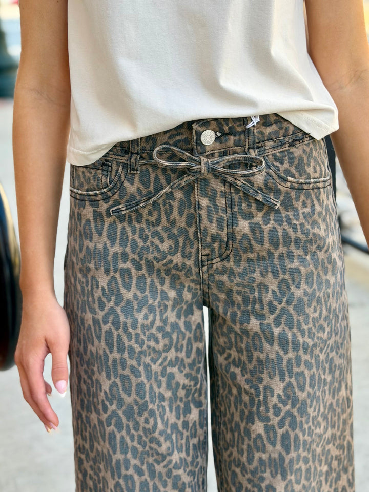 LEOPARD HIGHRISE TIE FRONT WIDE LEG JEAN