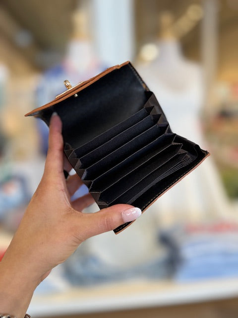 CLASSIC CARD WALLET- BROWN