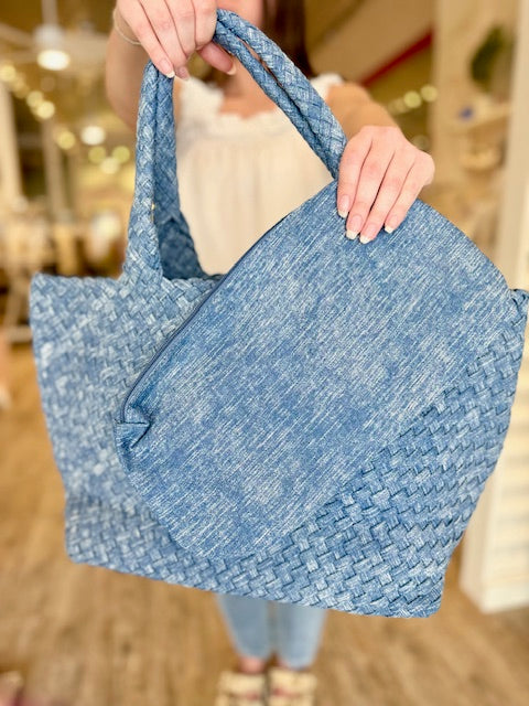 LIGHT DENIM WOVEN TOTE BAG