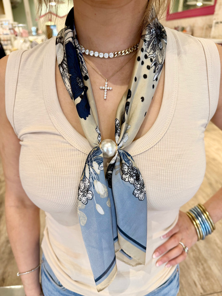 PEARL MAGNETIC SCARF - DARK BLUE FLORAL