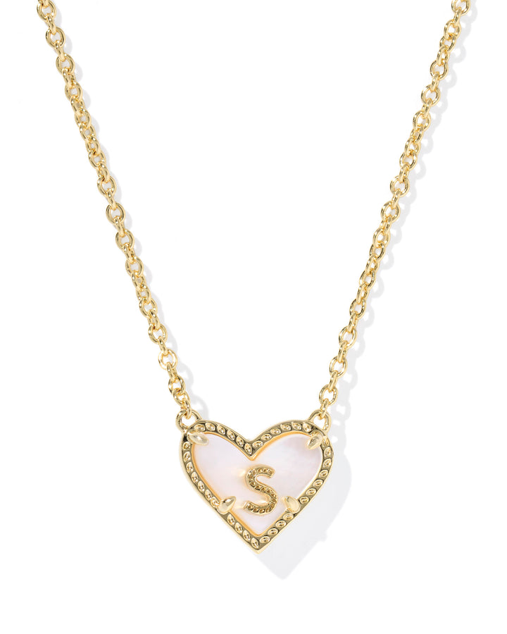KENDRA SCOTT: HEART INITIAL NECKLACE