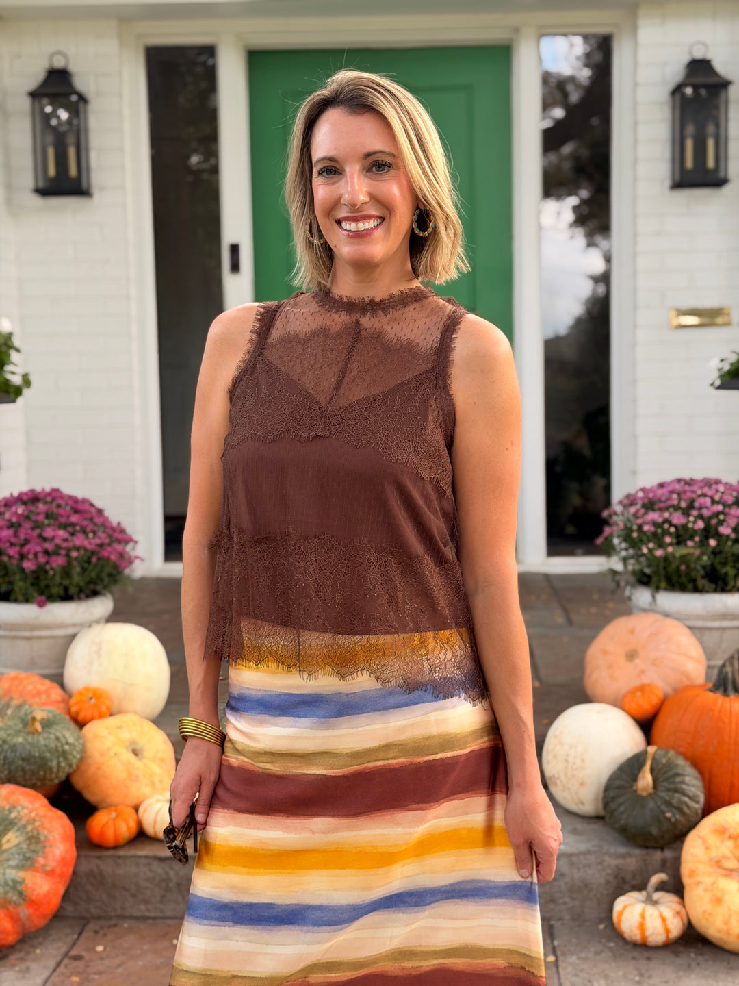 BROWN LACE TRIM SLEEVELESS TOP