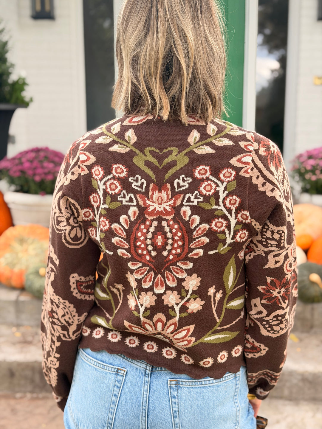 CHOCOLATE PRINT SCALLOP TRIM SWEATER