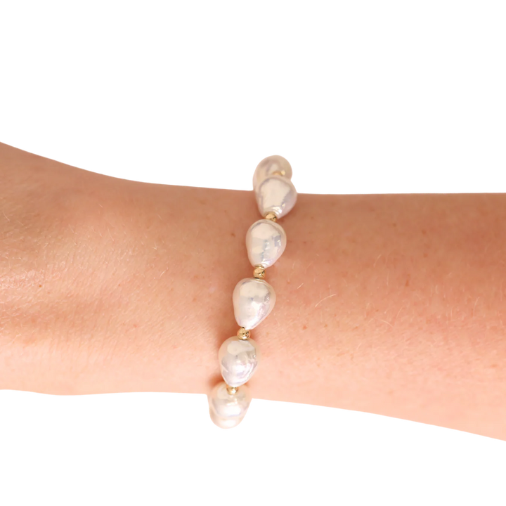 BEADED BLONDES: SAYLOR PEARL BRACELET- GOLD
