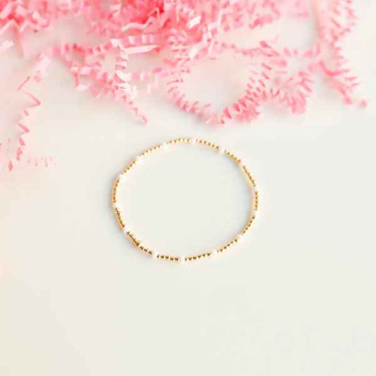 DAINTY POPPI BRACELET: WHITE