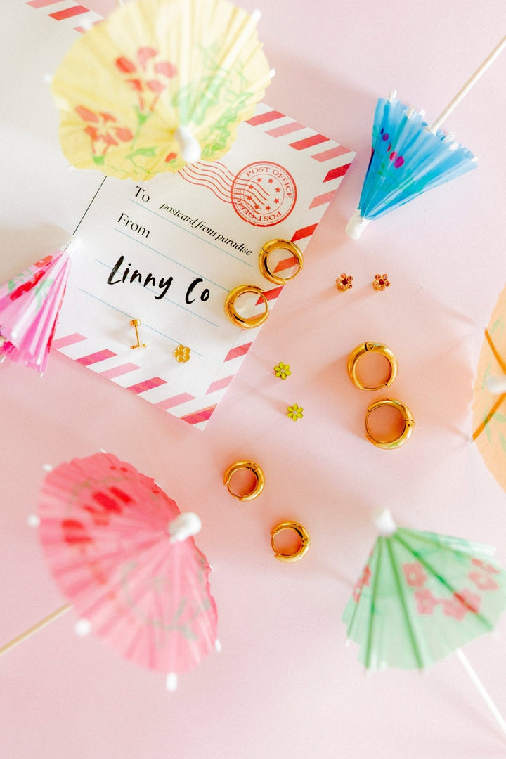 Huggie Earrings - Sunday Hoop Gold 10mm