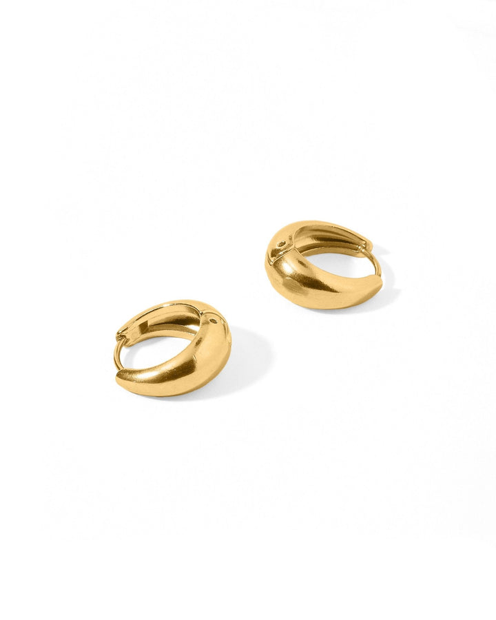Huggie Earrings - Sunday Hoop Gold 12mm