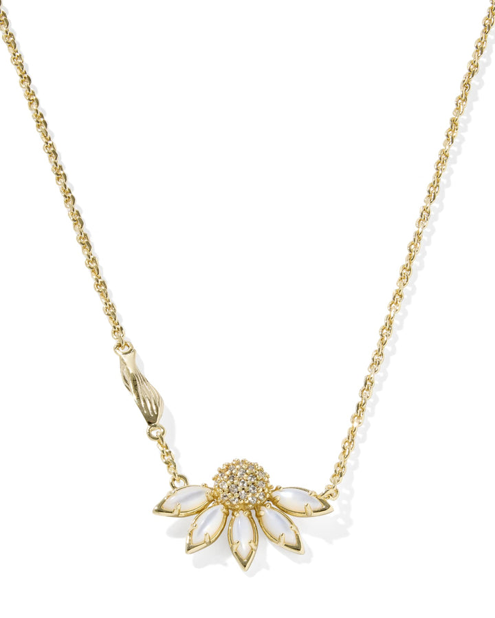 KENDRA SCOTT: ANYA FLOWER GOLD SHORT PENDANT- IVORY MIX