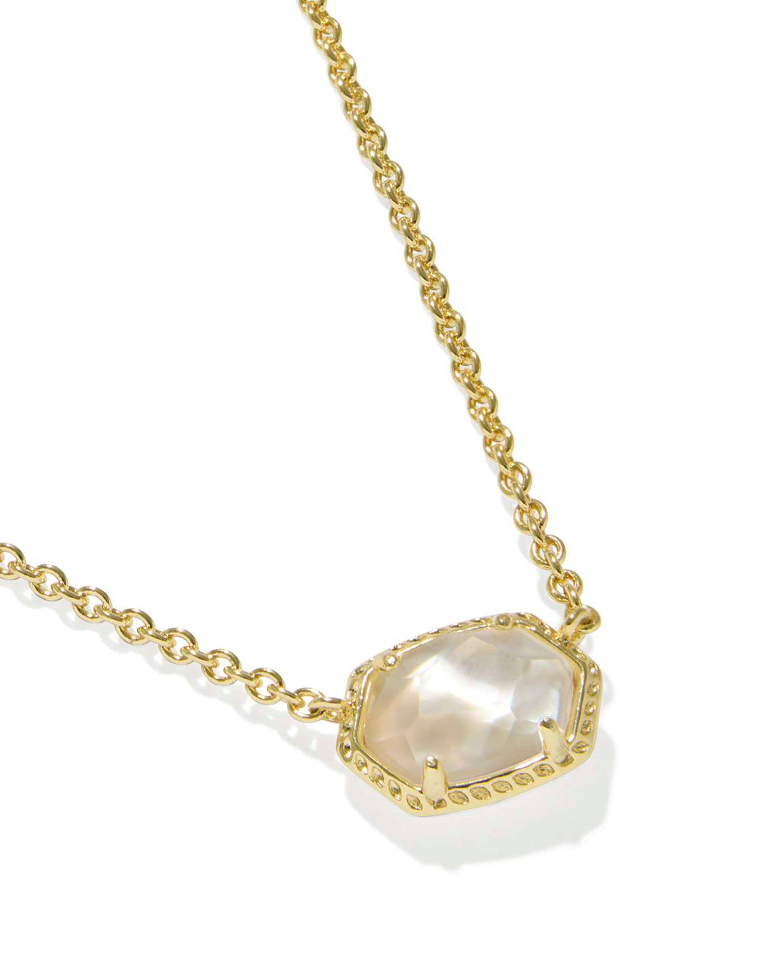 KENDRA SCOTT: DAPHNE GOLD FRAME SHORT PENDANT NECKLACE- IVORY MOTHER OF PEARL