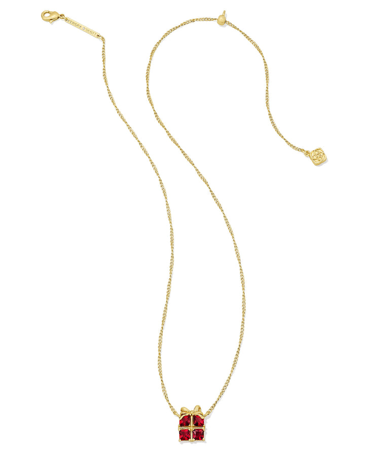 KENDRA SCOTT: PRESENT SHORT PENDANT NECKLACE