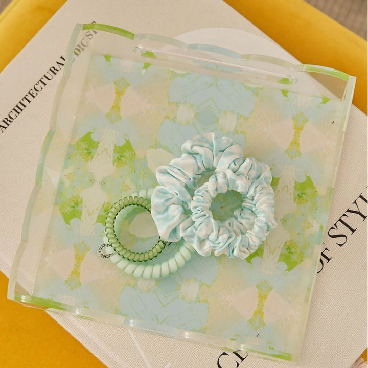 LAURA PARK: ELEPHANT FALLS SCALLOP TRAY