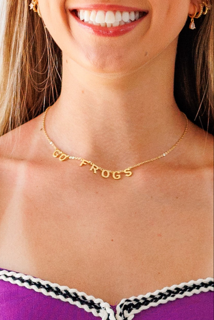 CHANT NECKLACE - GO FROGS