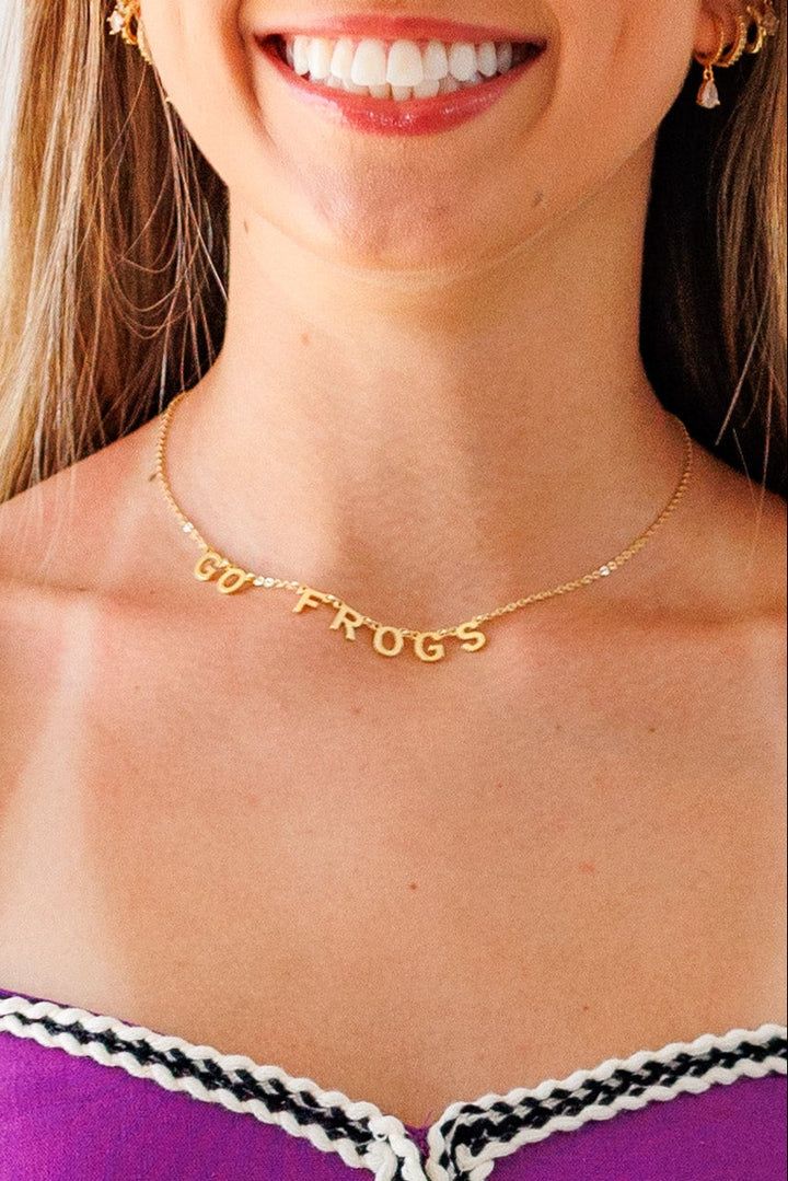 CHANT NECKLACE - GO FROGS